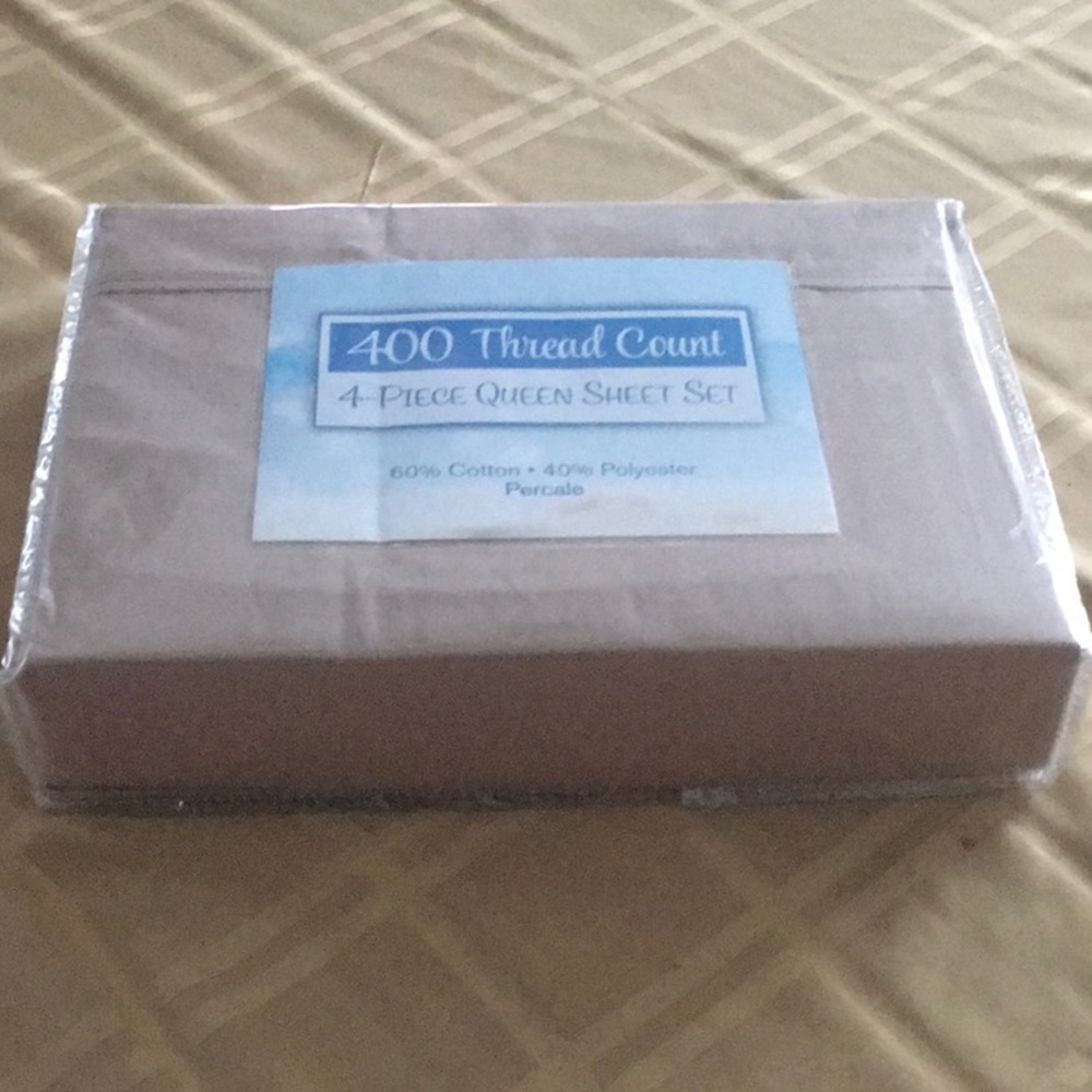 Queen sheet set
